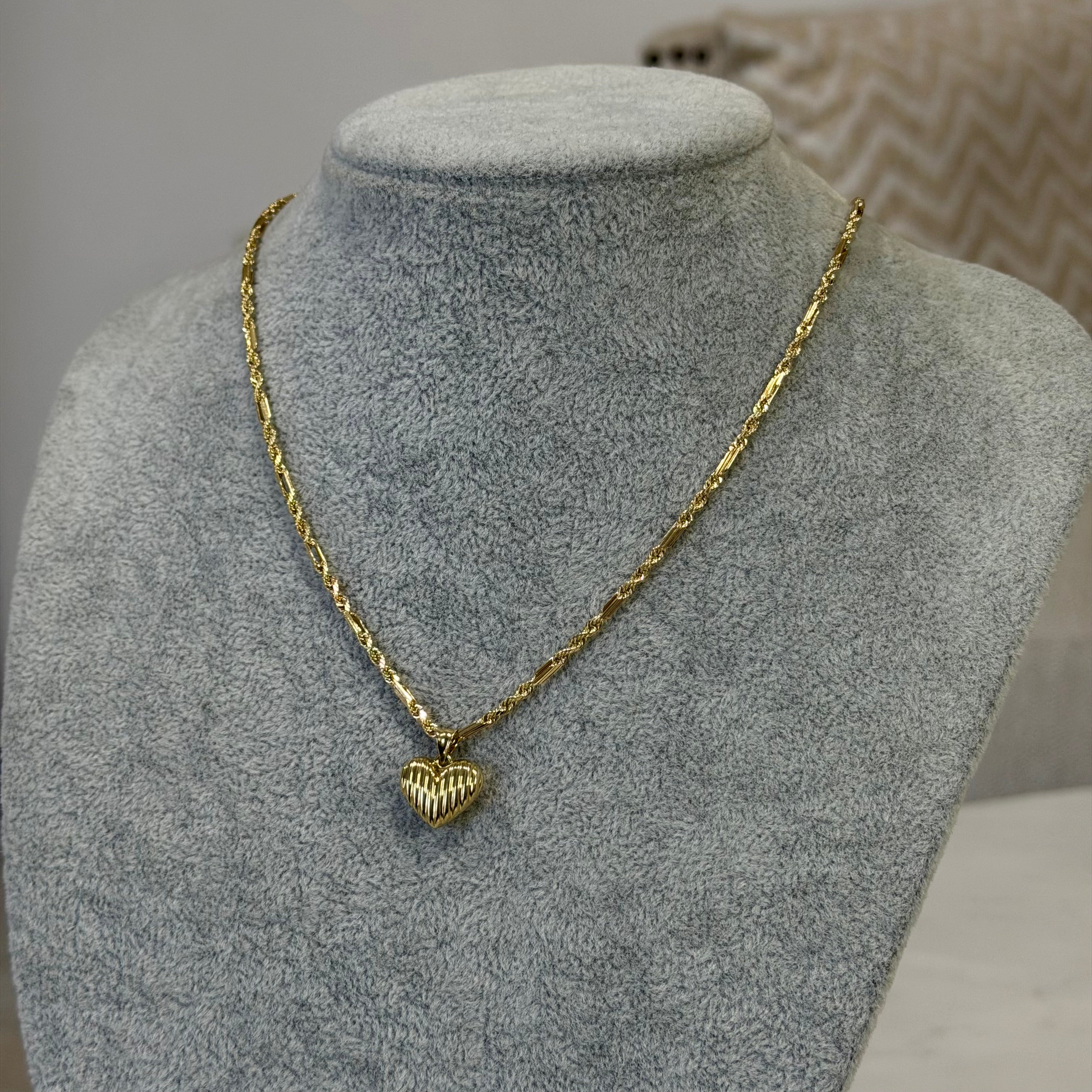 Gargantilla Torzal Fígaro + Corazón Oro 10K