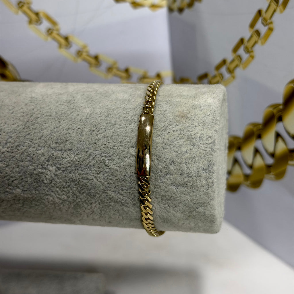 Pulso con Placa Monaco Chain Oro 10K