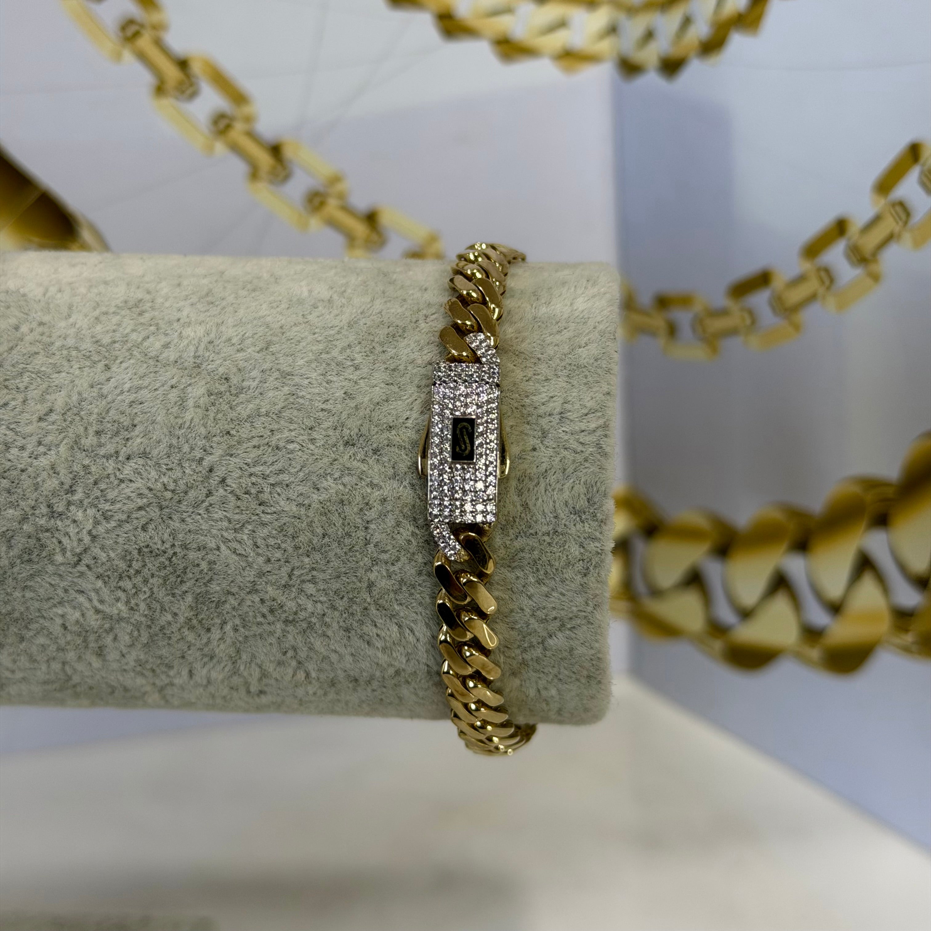 Pulso Classic Monaco Chain Oro 10K